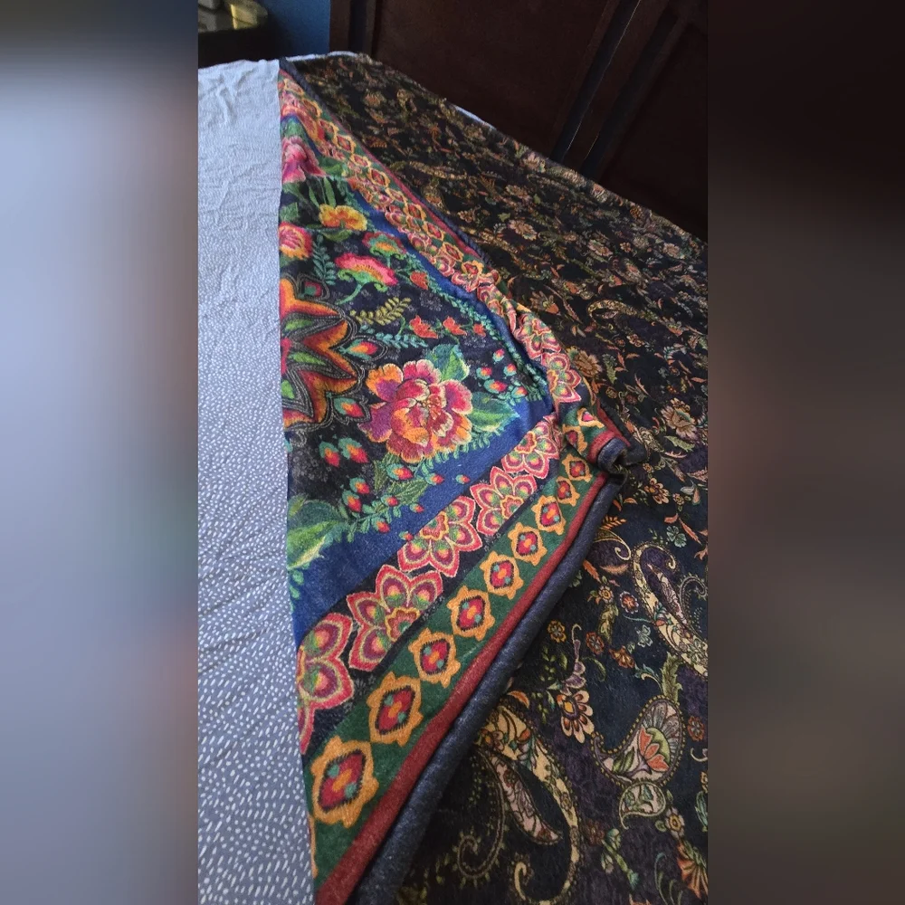 Johnny Was Lauren Canyon Cozy Sherpa Blanket Reversible Darnahta Peacock Flower